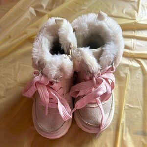 Baby girl winter boots size 5